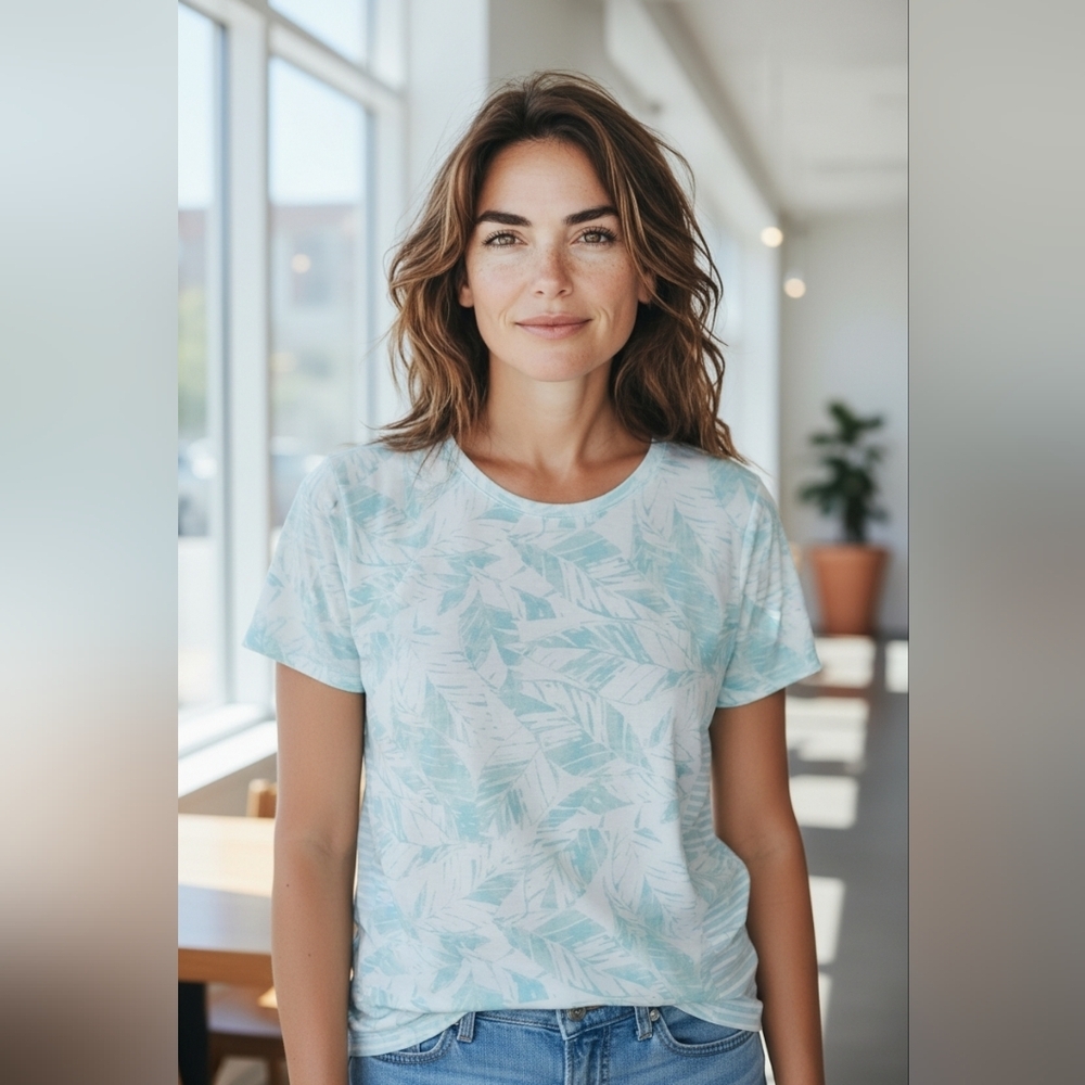 Chico's. - NWT, Turquoise & White Floral Design, Short Sleeve,Round Neck, Size 1